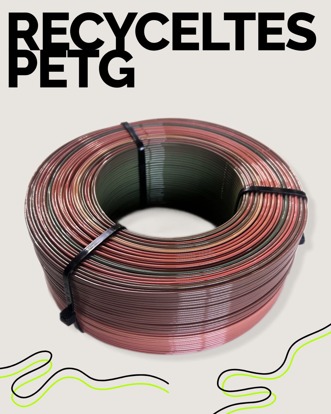 A refill spool of rPETG in the center of a white page with colour changing in the violet range. On top the title a title in black 'Recyceltes PETG'.