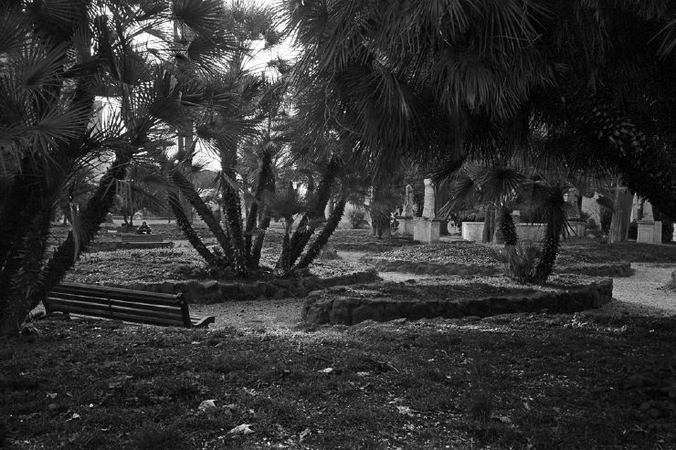 Roma, Italy, black and white film photography, Grégoire Saunier