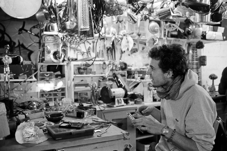 Candid photography by Grégoire Saunier